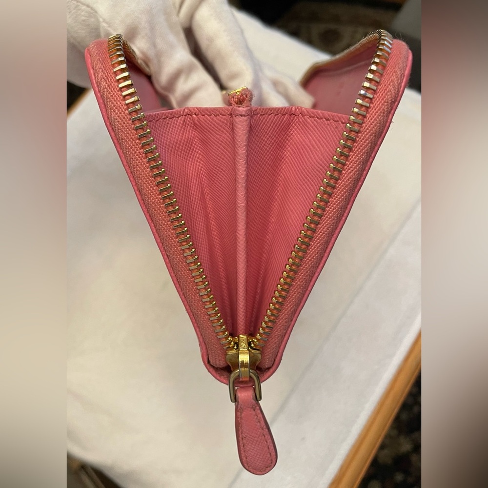 Prada Vintage Authentic Barbie Pink Saffiano Leather Long Zippy Wallet - Picture 15 of 16